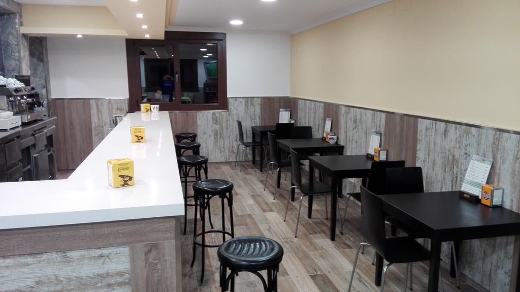 Hostal Nuevo Alonso Bembribe Esterno foto